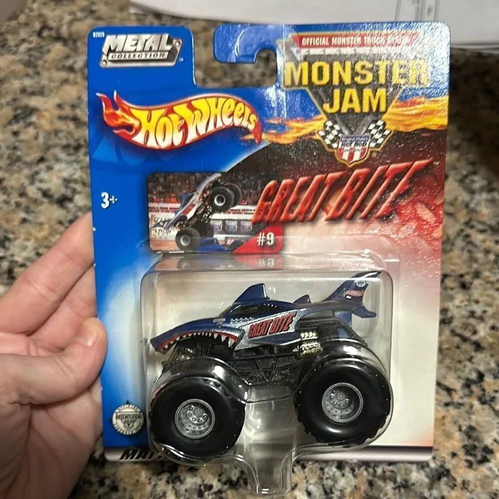 NWT Vintage Hot Wheels Monster Jam Monster Truck GREAT BITE